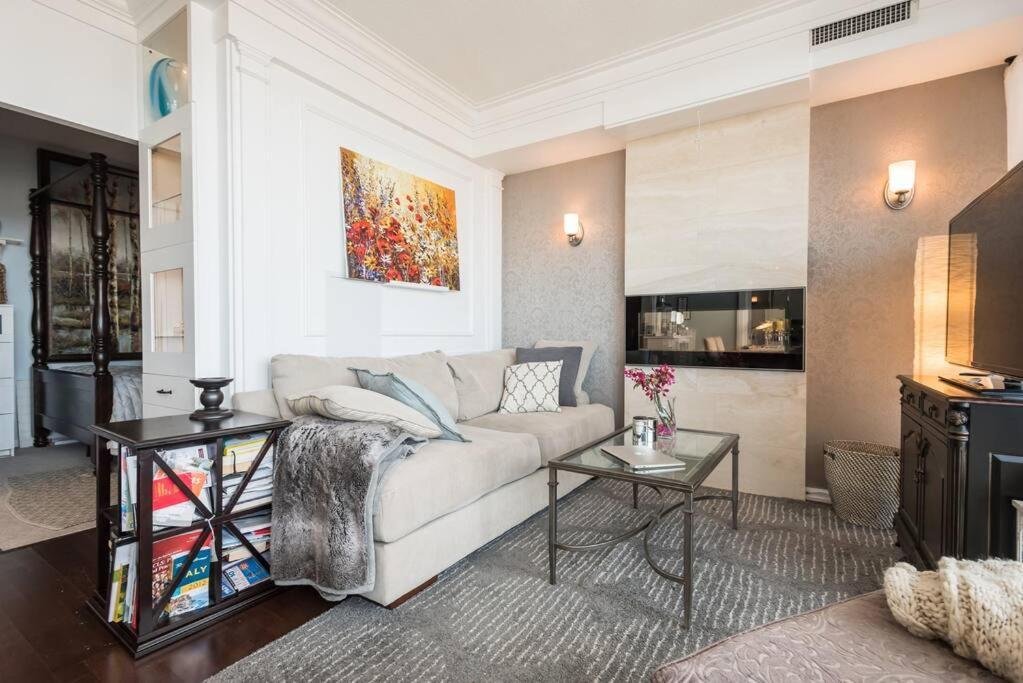Stunning Condo With Fantastic View Of The City! Toronto Buitenkant foto